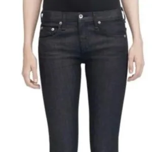 $225 NWOT Rag and Bone Dre Mid-rise Slim-fit Boyfriend Jeans, Blue Indigo 27