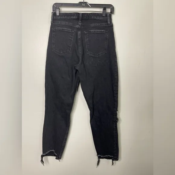 Abercrombie &amp; Fitch Curve Love High Rise Mom Jeans Sz 27 4R in black distressed