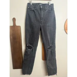 Abercrombie &amp; Fitch Gray Distressed Ultra High-Rise Long Mom Jeans Size 27/4