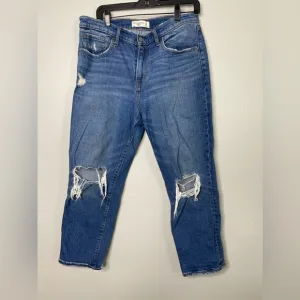 Abercrombie &amp; Fitch Mid Rise Boyfriend Distressed jeans 30 10R 26” inseam