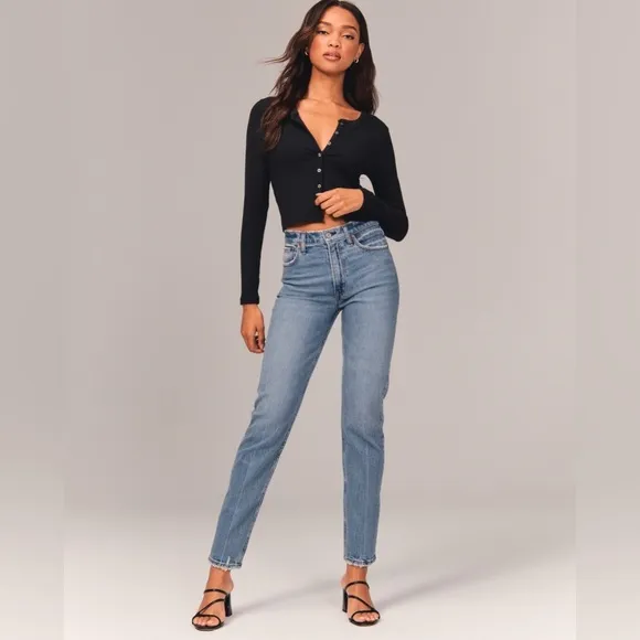 Abercrombie and Fitch the mom high rise jeans size 29/8R
