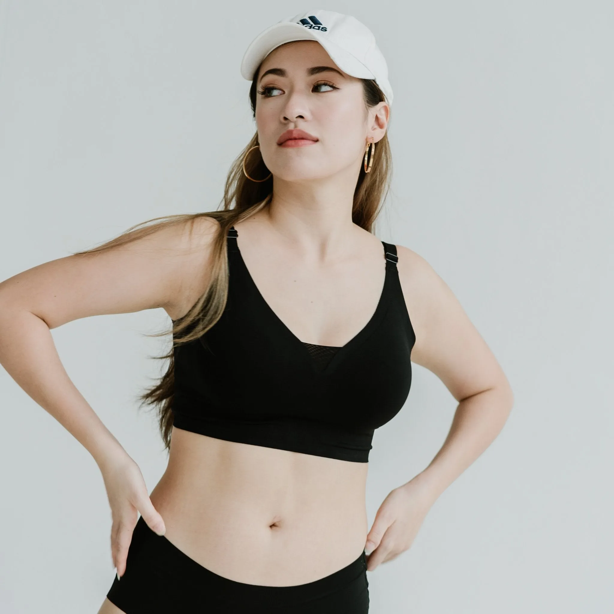 AIR-LEISURE Midi U-Back Seamless Bra in Black (Size XS only)