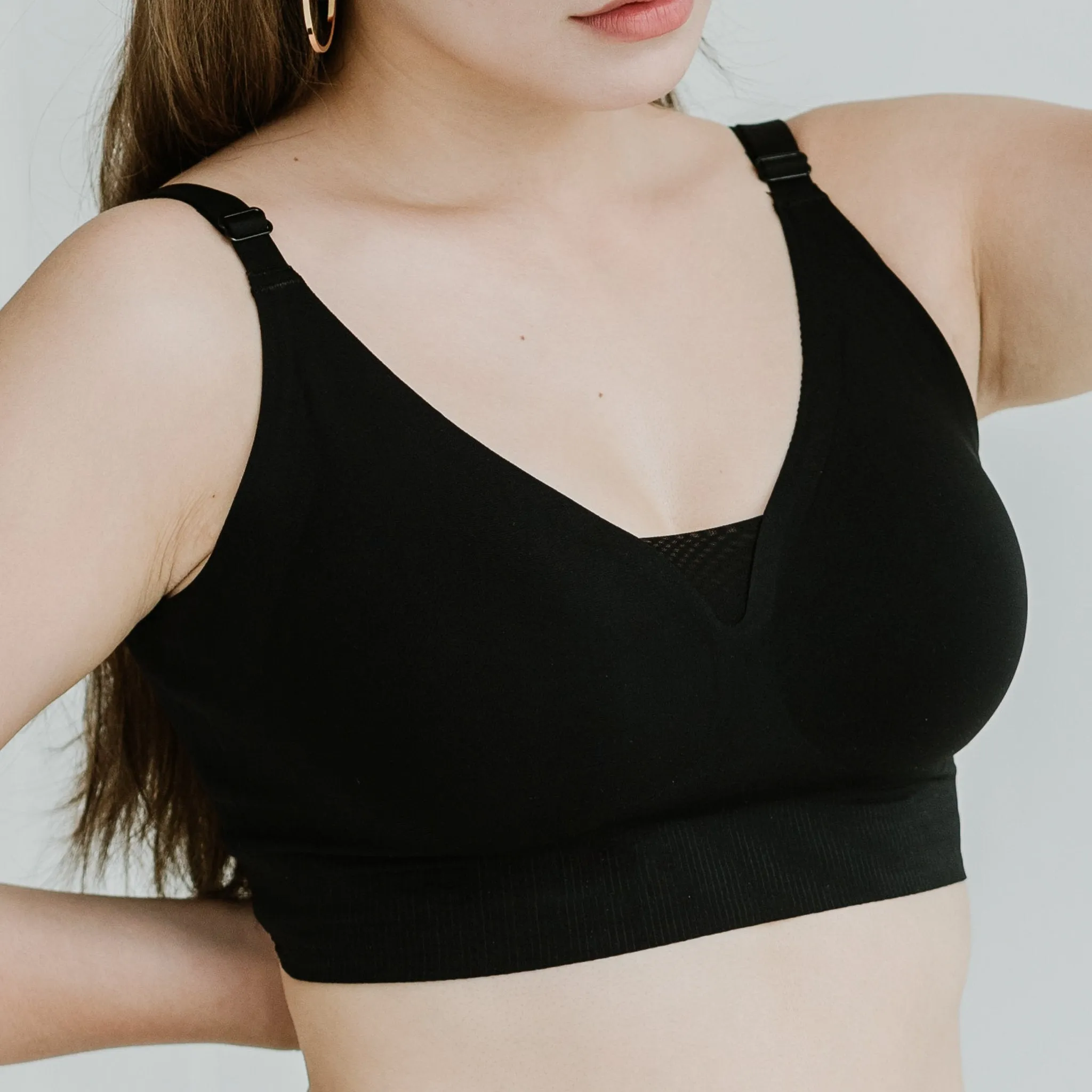 AIR-LEISURE Midi U-Back Seamless Bra in Black (Size XS only)