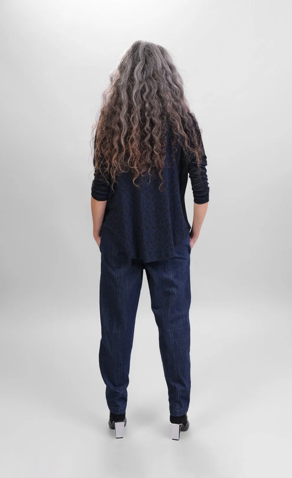 Alembika Navy Chiu Raglan Top