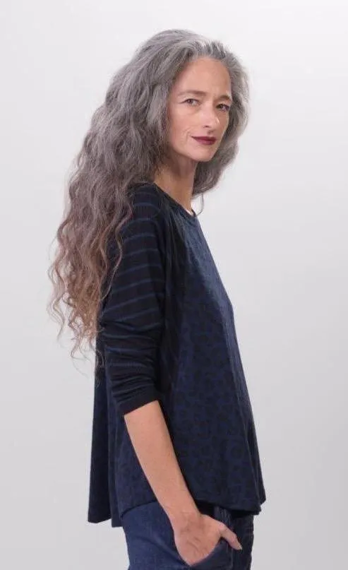 Alembika Navy Chiu Raglan Top