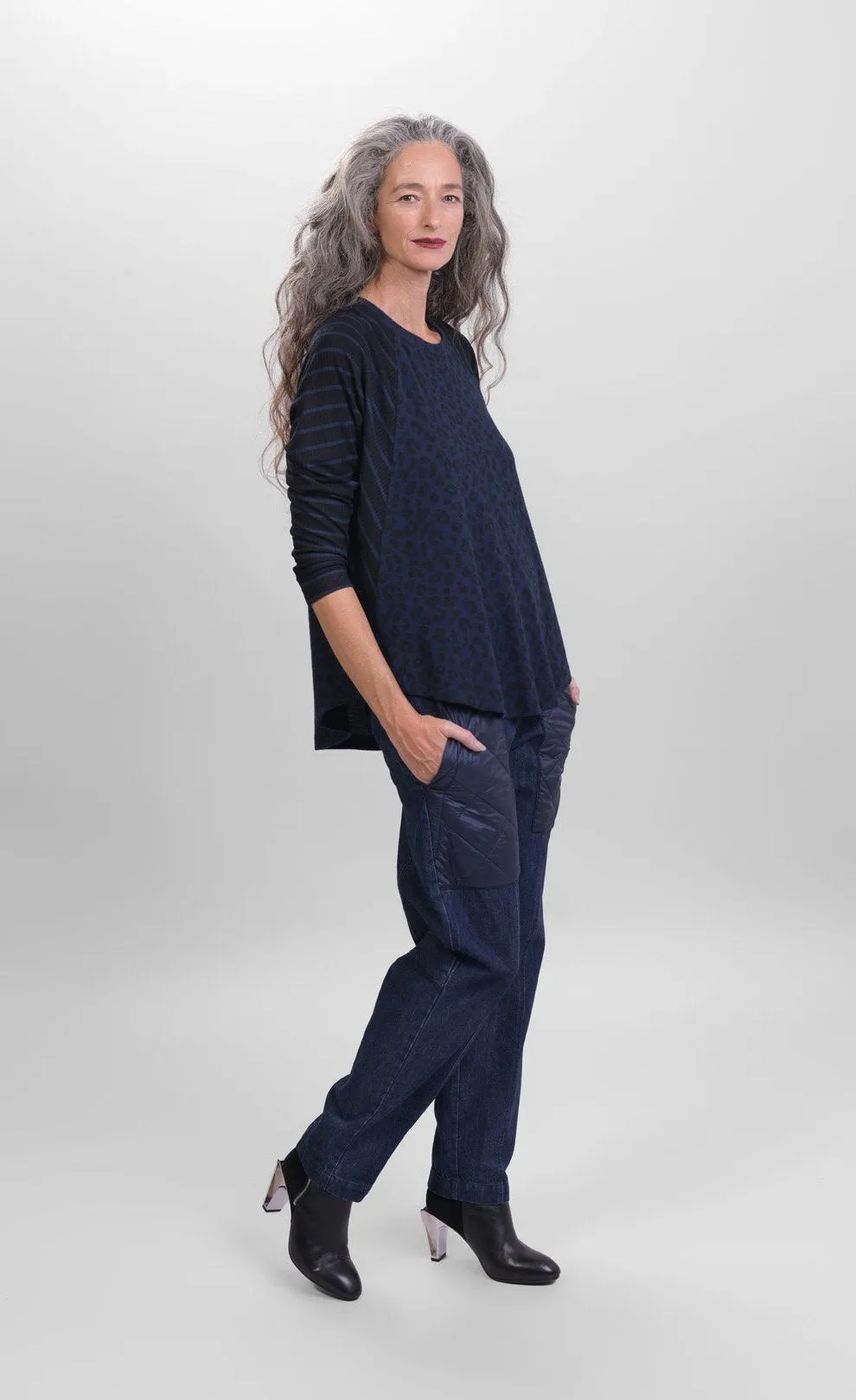 Alembika Navy Chiu Raglan Top