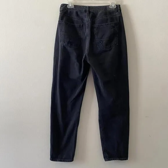 AMERICAN EAGLE black high rise busted knee mom jeans