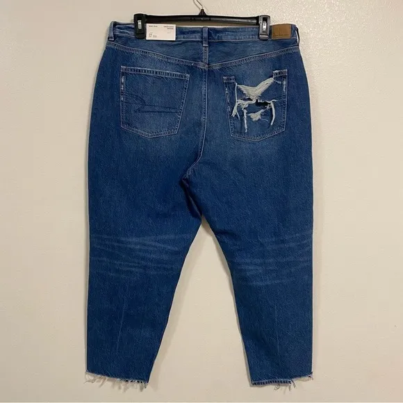 American Eagle Jeans Womens Size 20 Blue Mom Jean distressed Comfort Stretch NWT