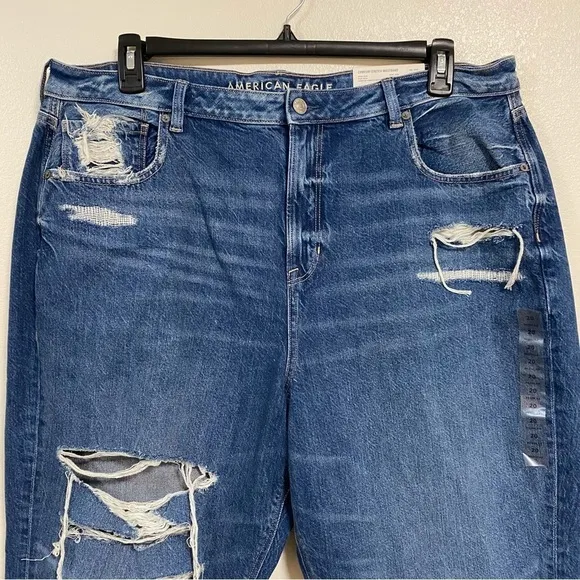 American Eagle Jeans Womens Size 20 Blue Mom Jean distressed Comfort Stretch NWT