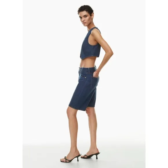 Aritzia Denim Forum Bermuda Shorts The '90s Cindy Medium Wash Size 28
