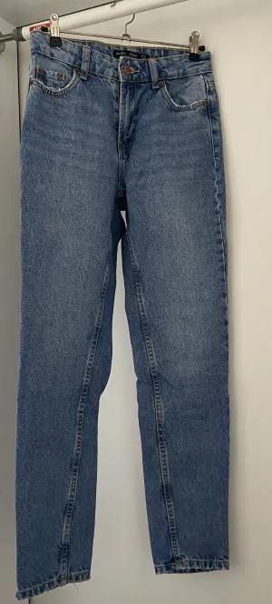 Bershka Mom Jeans Gr. 32