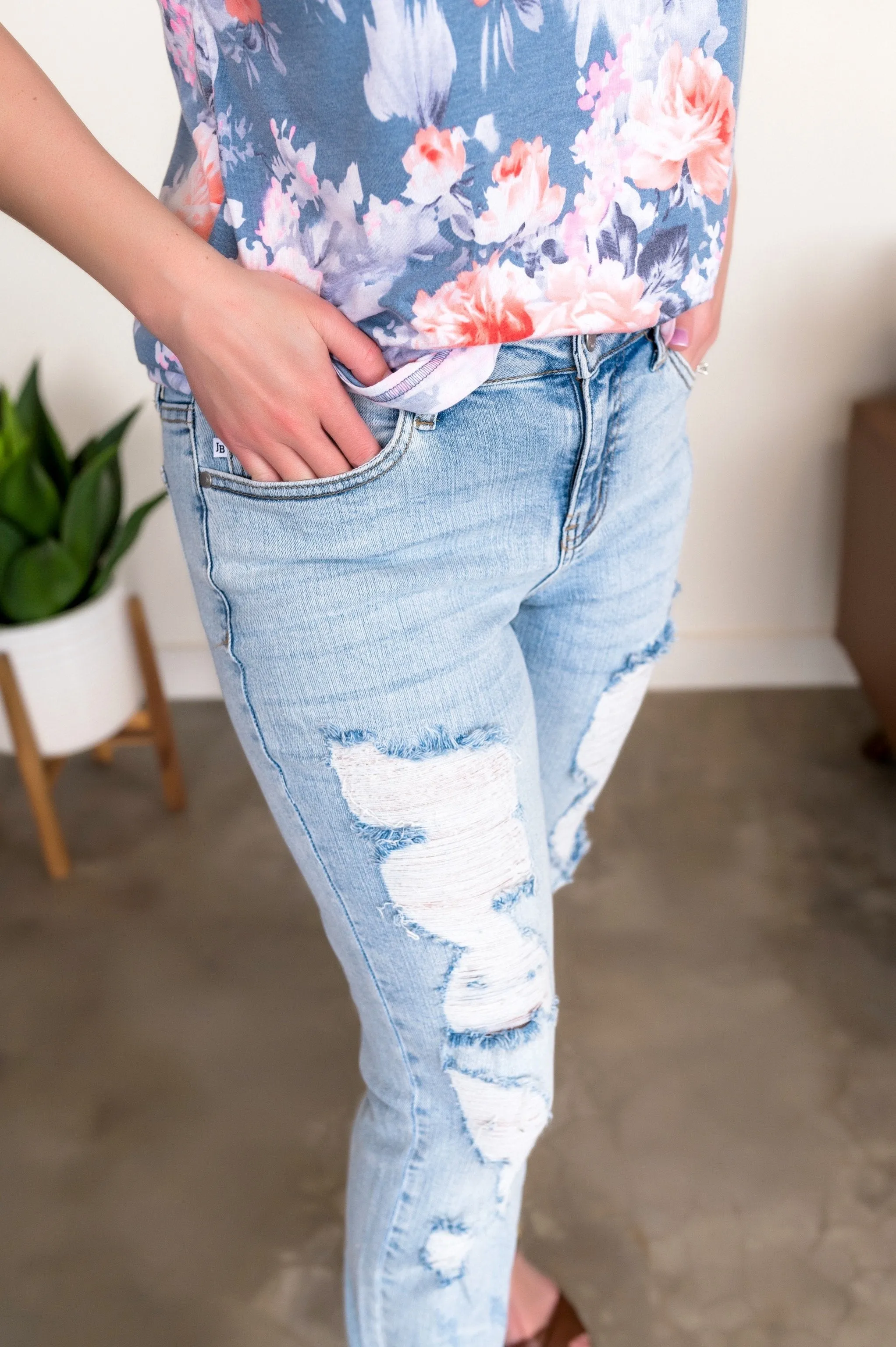 Blue Jean, Baby Queen Boyfriend Judy Blue's