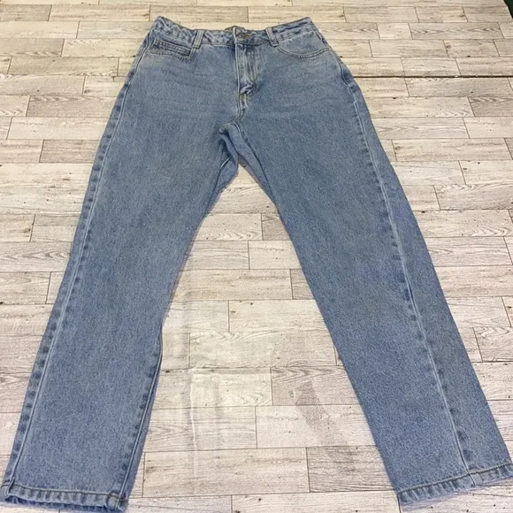 Bongo Forever 21 High Rise Tapered Leg Mom Jeans Size 26