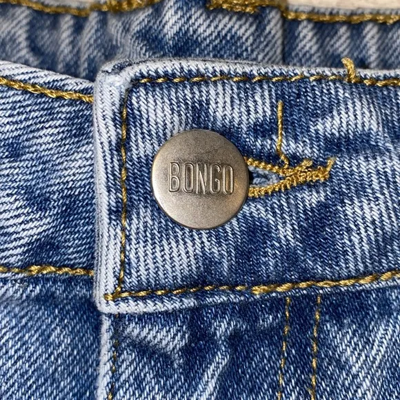 Bongo Forever 21 High Rise Tapered Leg Mom Jeans Size 26