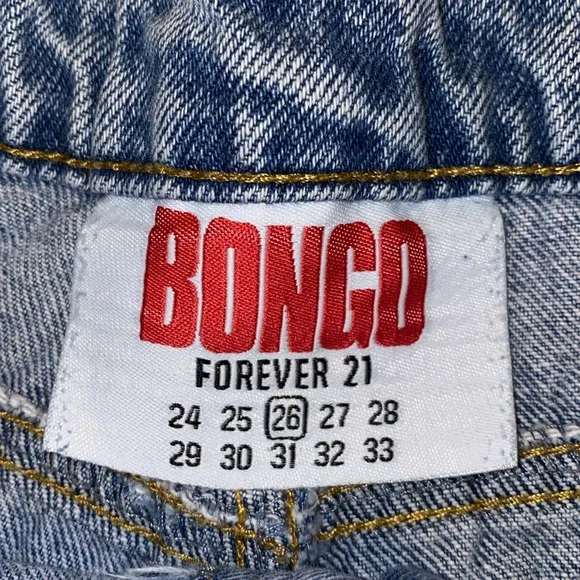 Bongo Forever 21 High Rise Tapered Leg Mom Jeans Size 26