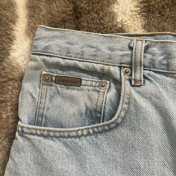 Calvin Klein Jeans High Waisted Mom Jean Shorts