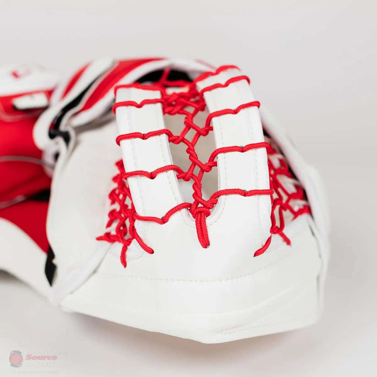 CCM Extreme Flex 4 Pro Senior Goalie Catcher