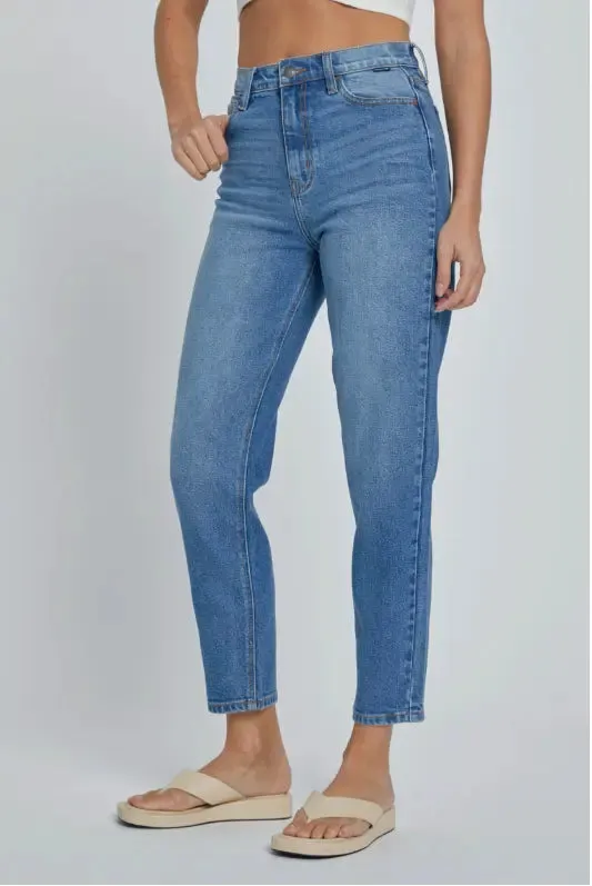 Cello Jeans High Rise Mom Jean Ankle Length – A Modern Take on a Classic Favorite