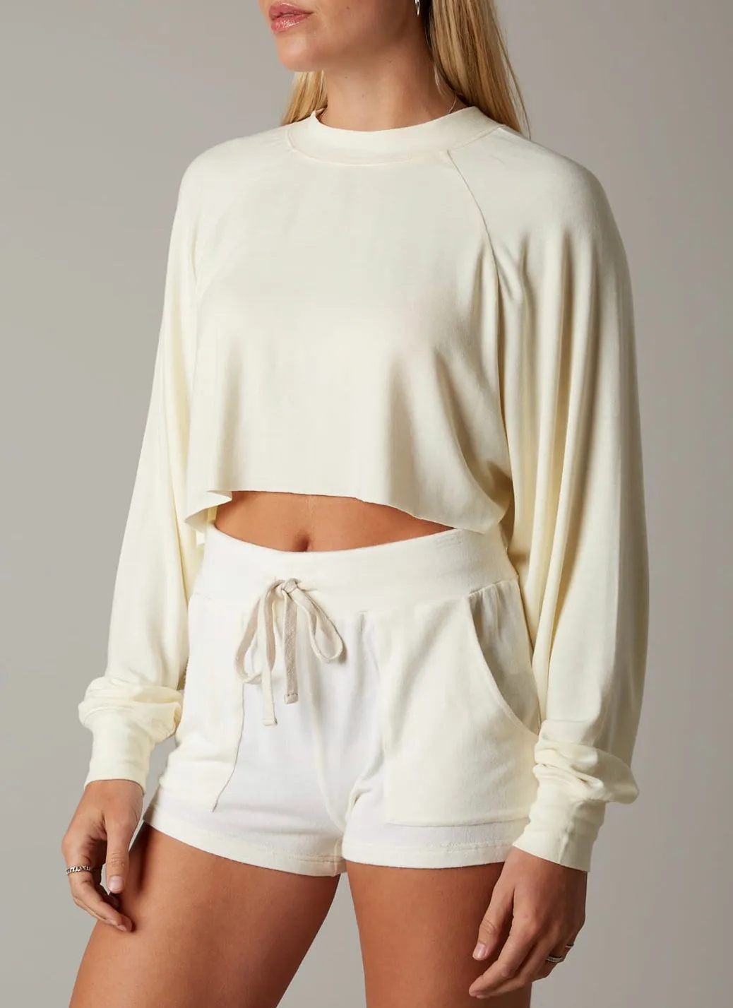 Crew Neck Raglan Sleeve Raw Hem Crop Top