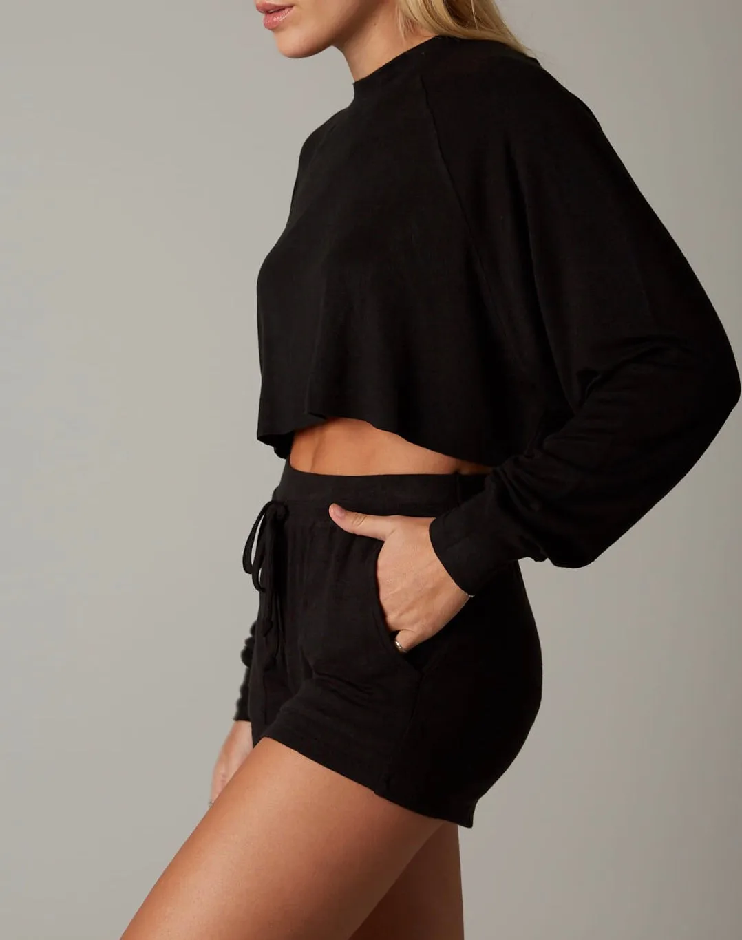 Crew Neck Raglan Sleeve Raw Hem Crop Top