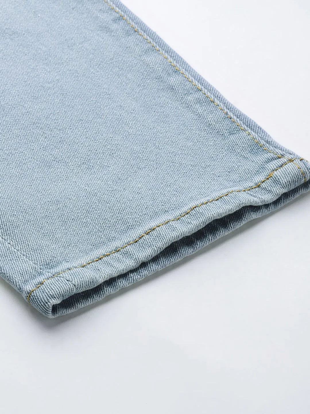 DressBerry Women Blue Boyfriend Fit High-Rise Light Fade Stretchable Jeans