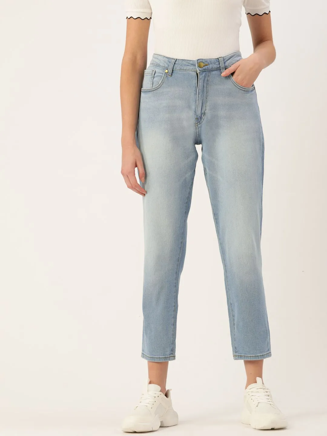 DressBerry Women Blue Boyfriend Fit High-Rise Light Fade Stretchable Jeans