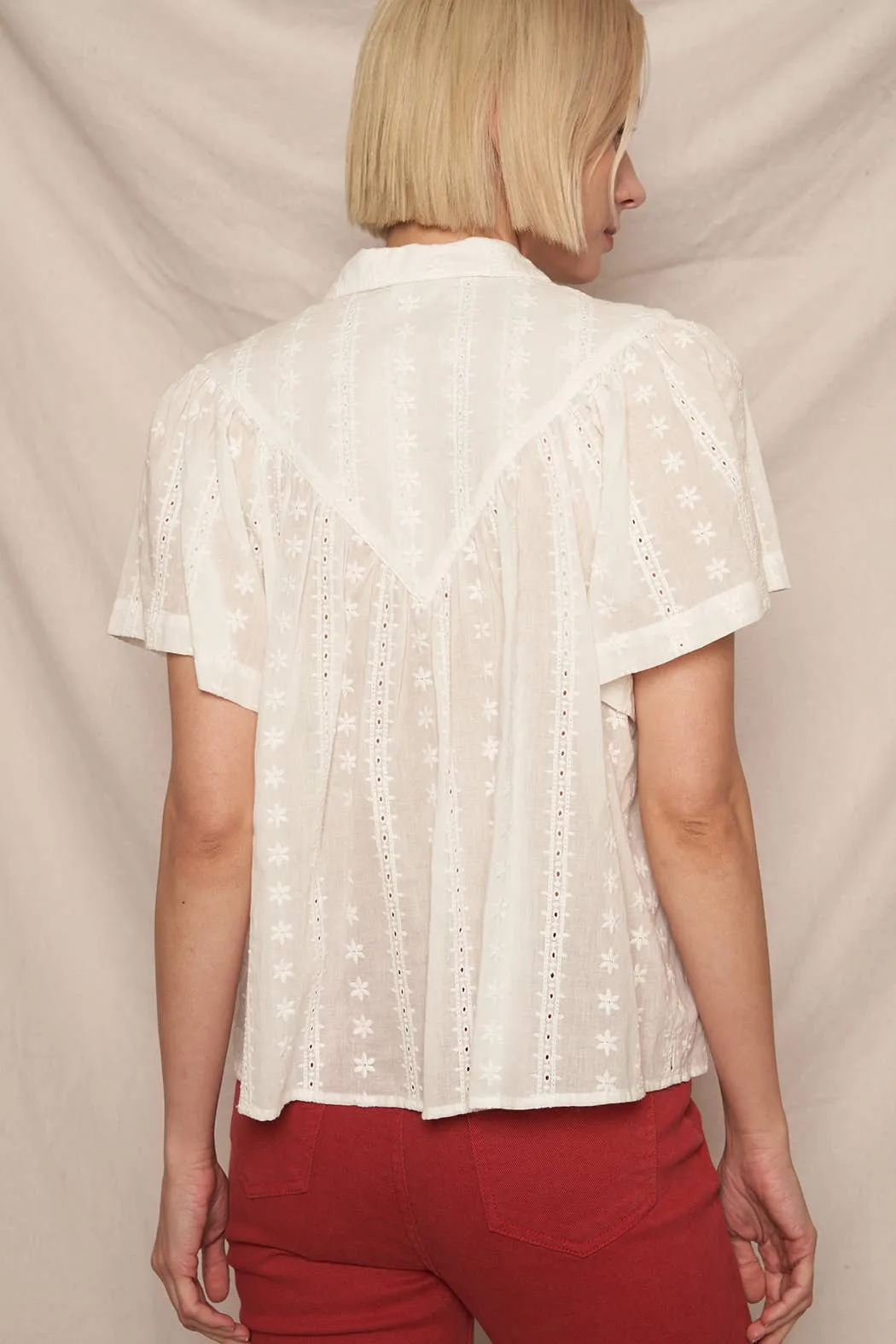 En Crème White Short Sleeve Lace Button Down Shirt