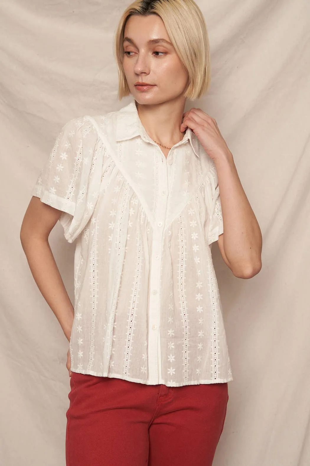 En Crème White Short Sleeve Lace Button Down Shirt