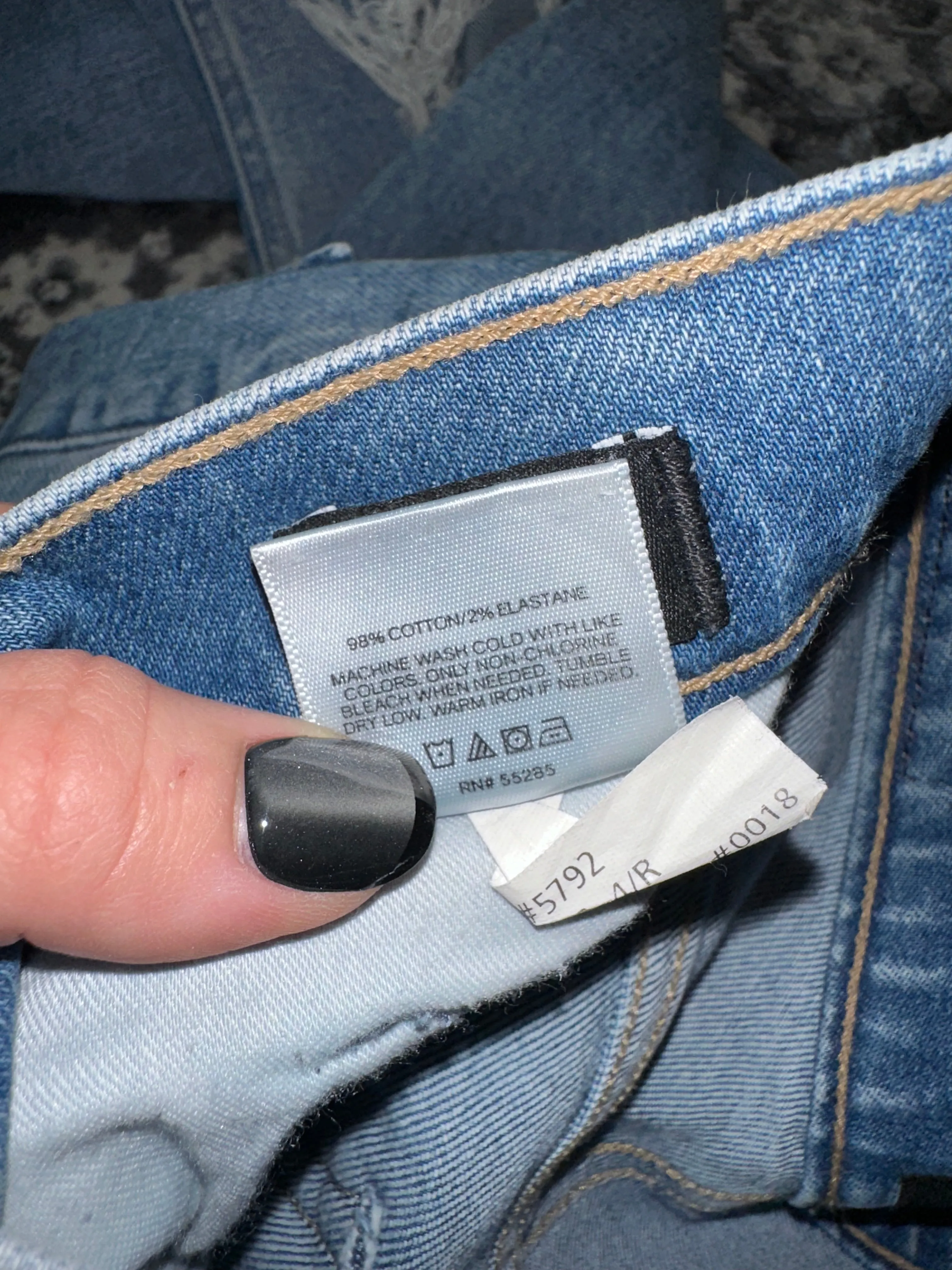 Express (4) Light Wash Distressed Super High Rise Mom Jean