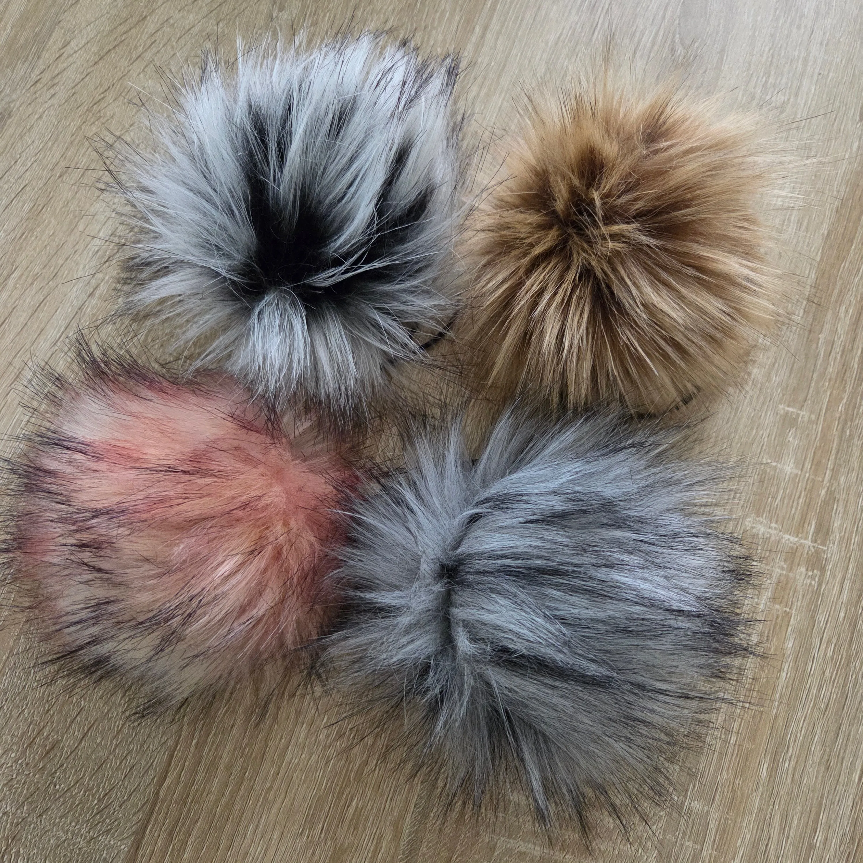 Fold Over Brim Chunky Pom Hat | THE TYRA