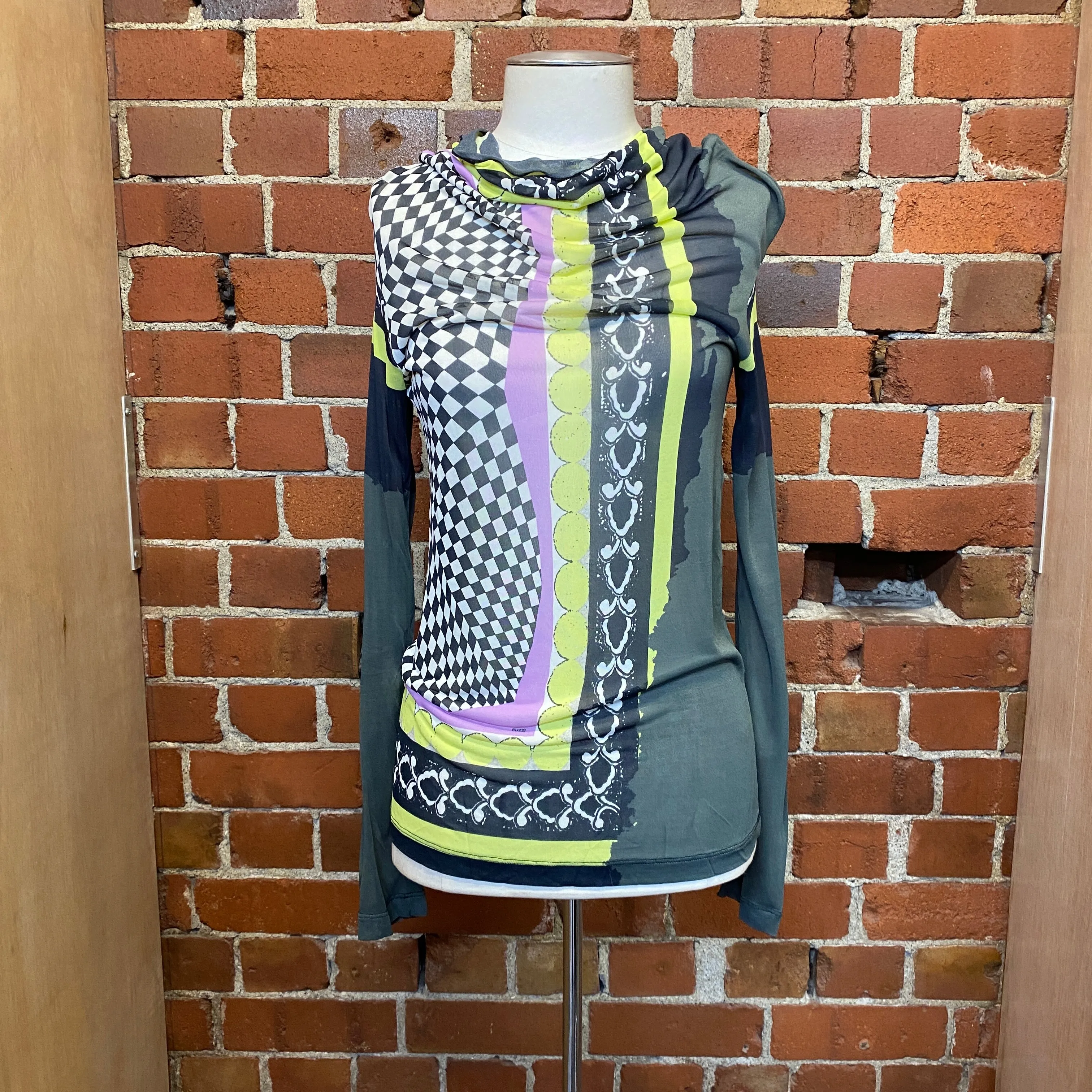 FUZZI Italian fine knit top