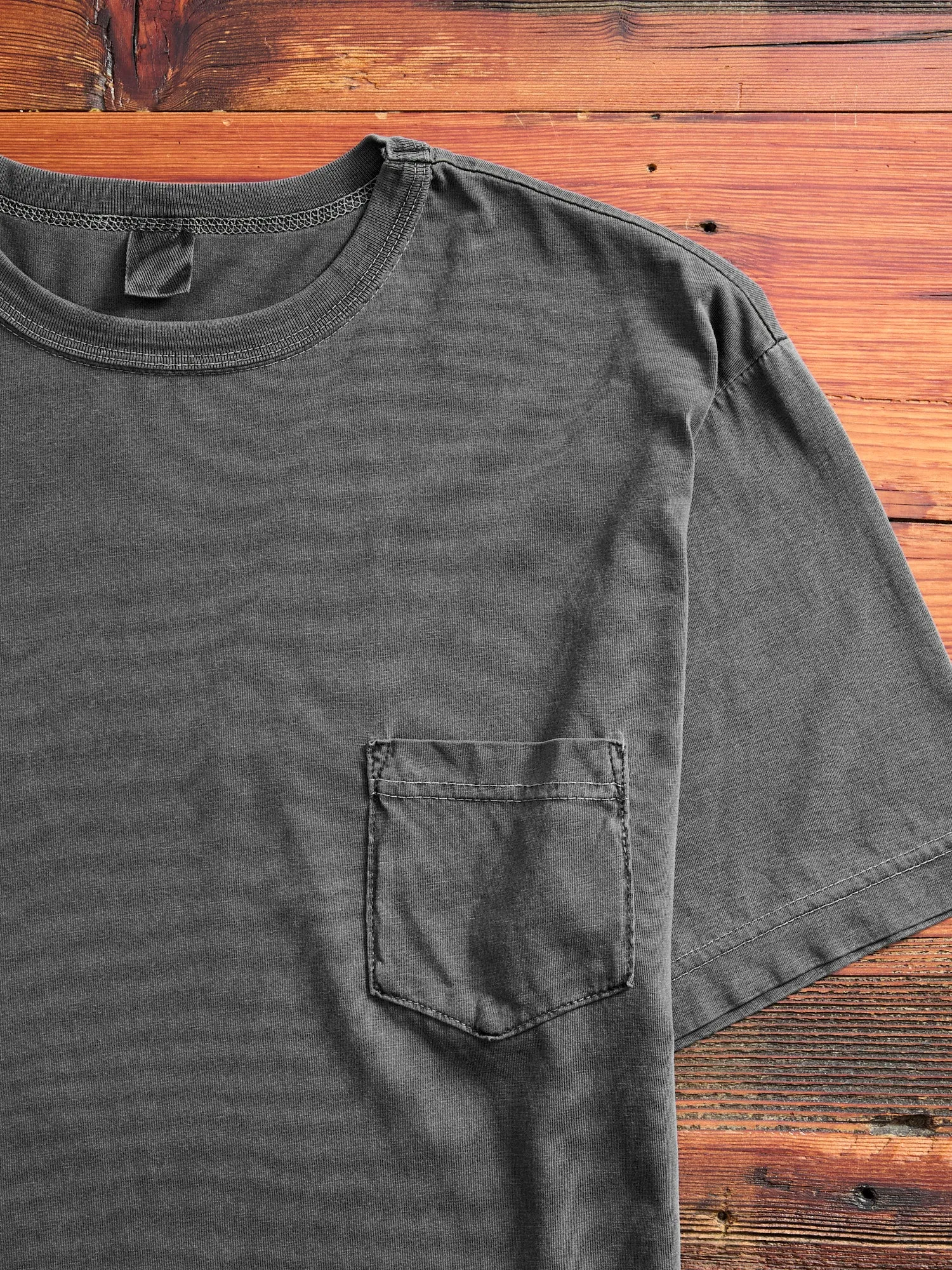 Garment Dyed Pocket T-Shirt in Smoke