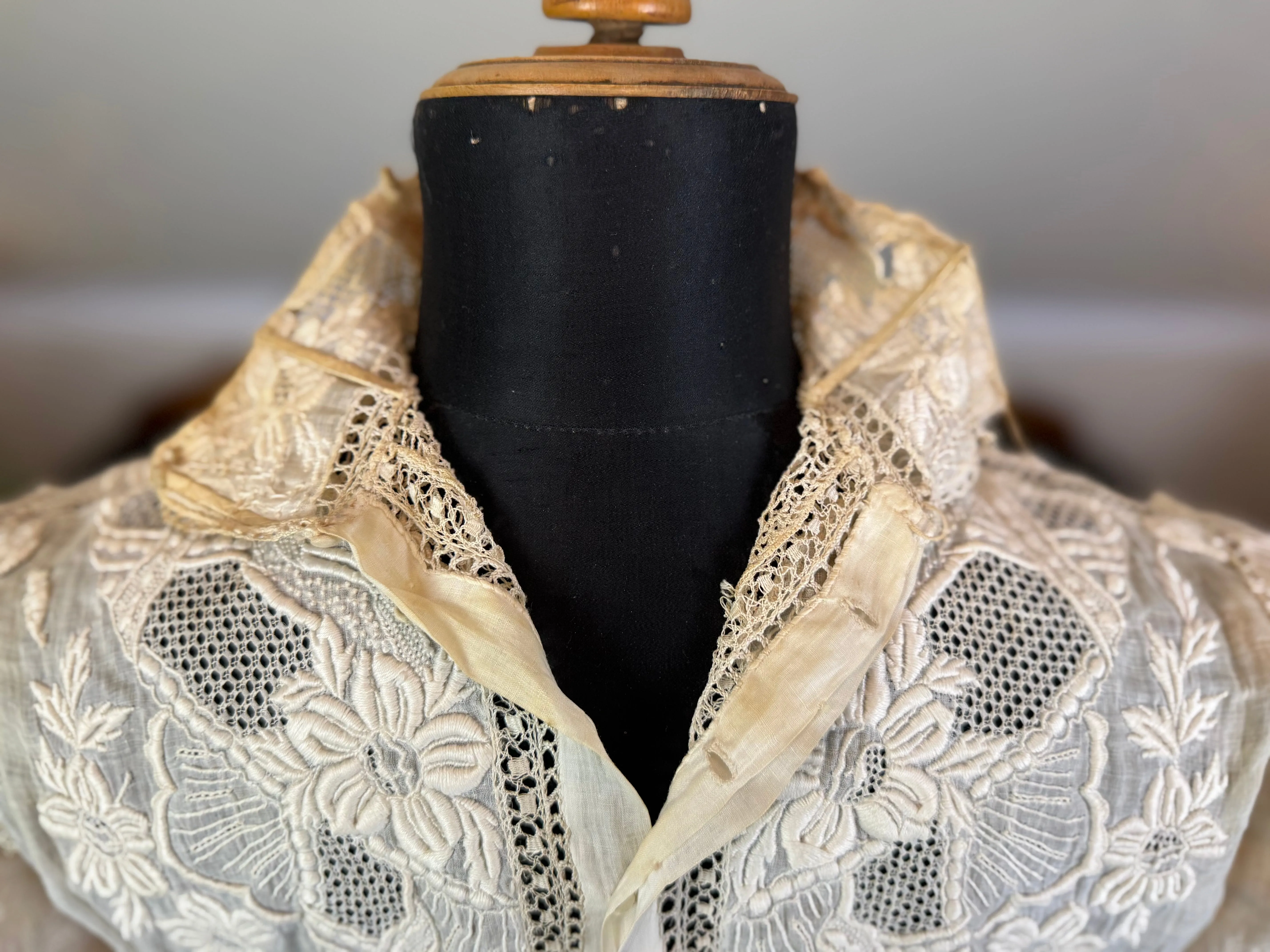 Irish Lace and Whitework Blouse, ca. 1909