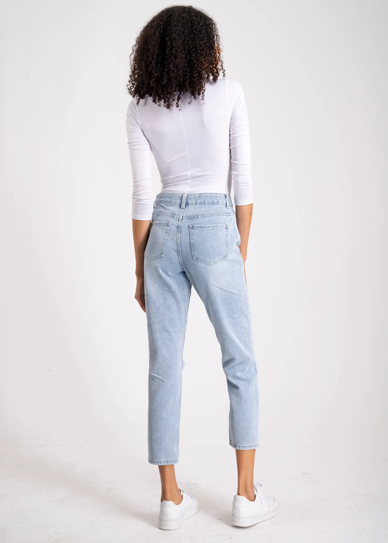 Jeans mom cintura alta destrucción