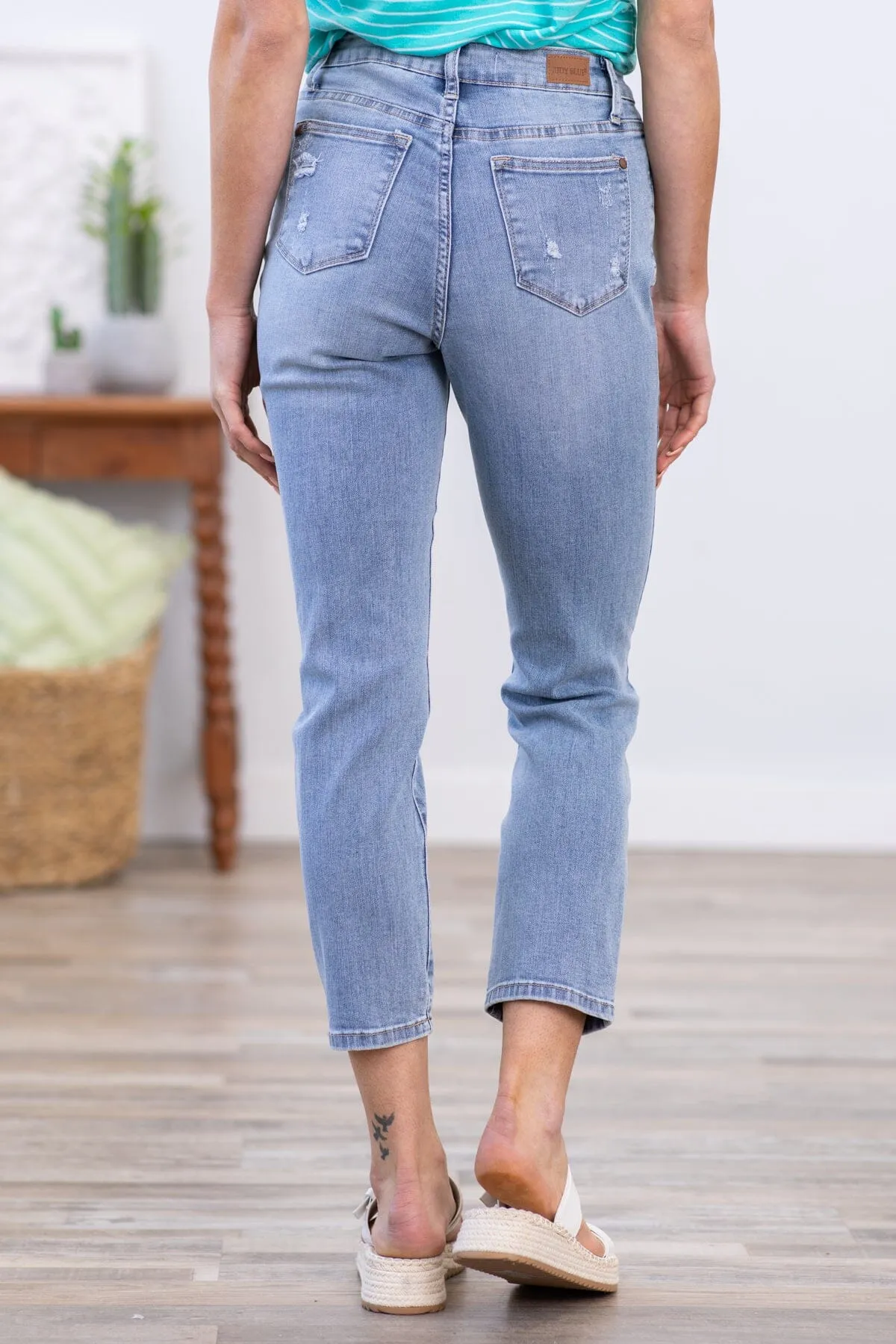 Judy Blue Boyfriend Jeans With Distressing