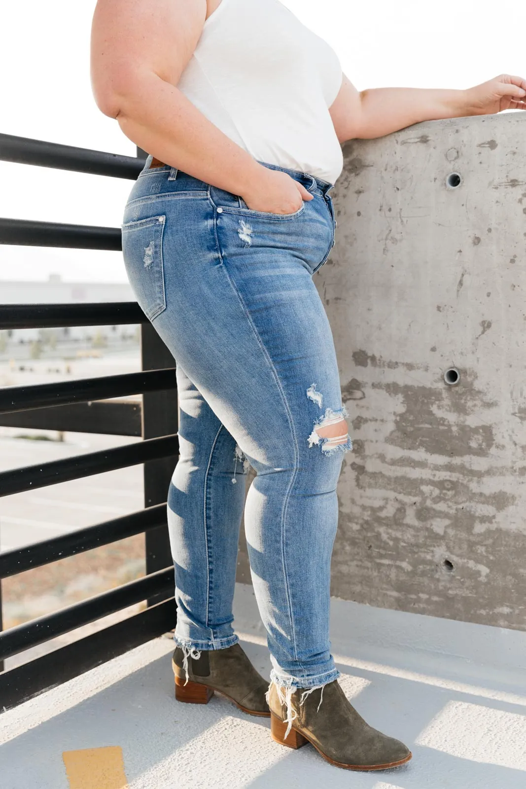 JUDY BLUE The Traveler Button Fly Denim