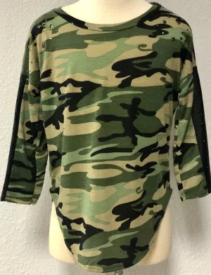 K CAMO RAGLAN TOP