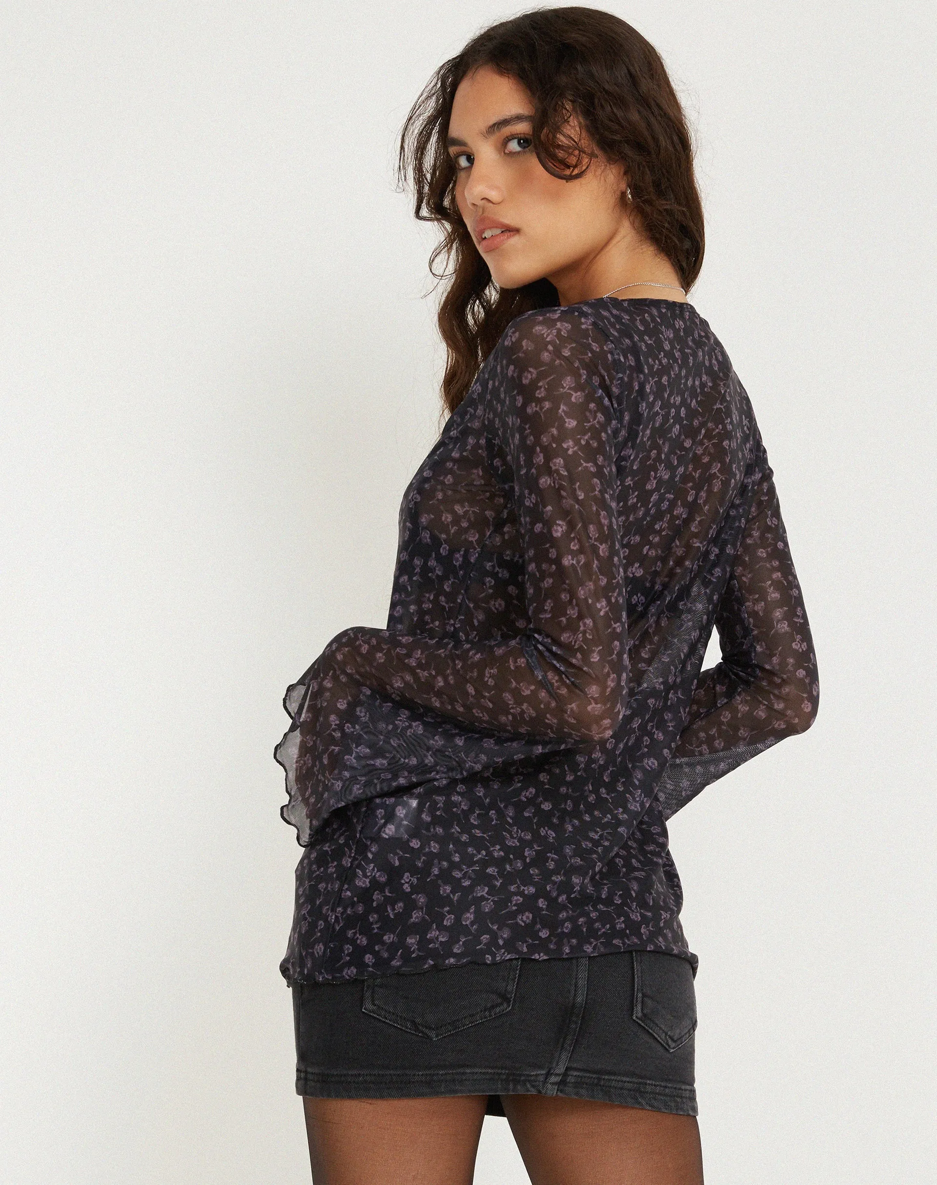 Leony Cardi in Dark Ditsy Rose Black