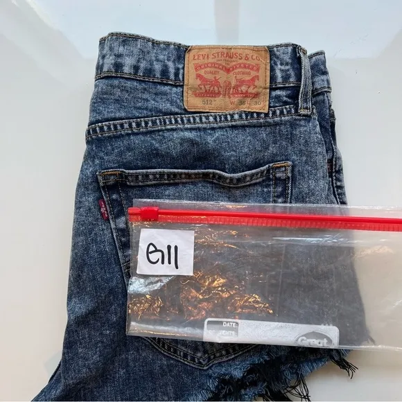 Levi's 512 Vintage High Waisted Distressed RawHem Acid Wash Denim Shorts- Sz 14