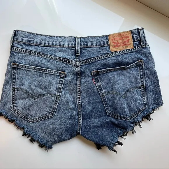 Levi's 512 Vintage High Waisted Distressed RawHem Acid Wash Denim Shorts- Sz 14