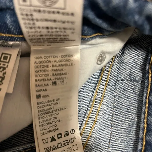 Levi’s High Waisted Mom Denim Jeans Button Fly Women’s Size 28