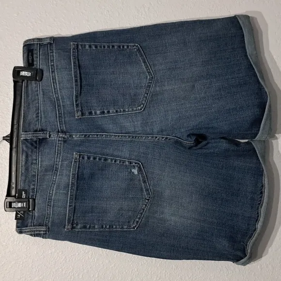 Liverpool Marley Girlfriend Jeans Short With Roll Cuff