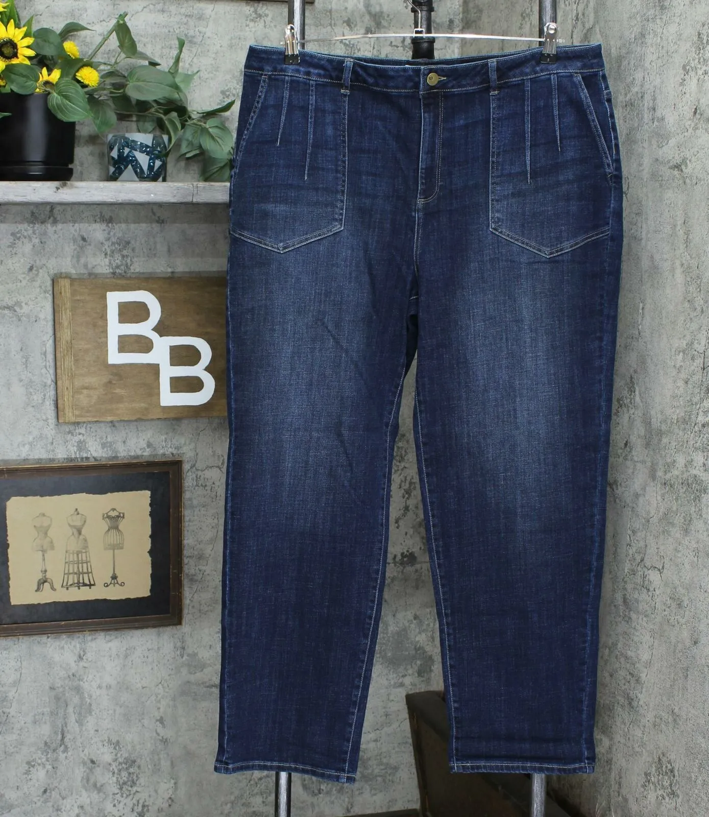 LOGO by Lori Goldstein Plus Size Boyfriend Jeans With Stylized Pockets