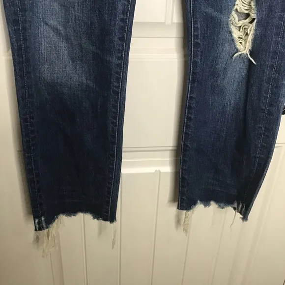 Madewell The Perfect Summer Jean: Destructed Edition Size 30.