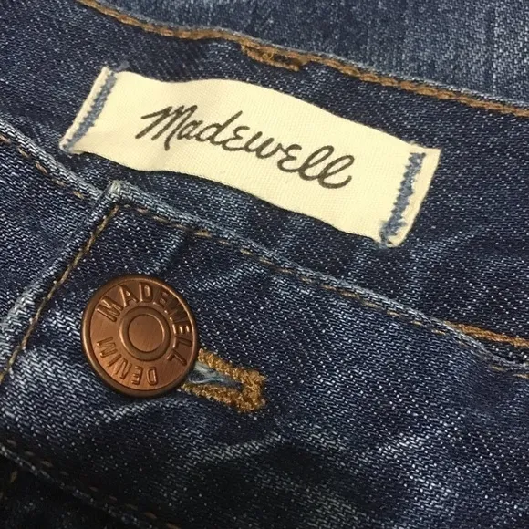 Madewell The Perfect Summer Jean: Destructed Edition Size 30.