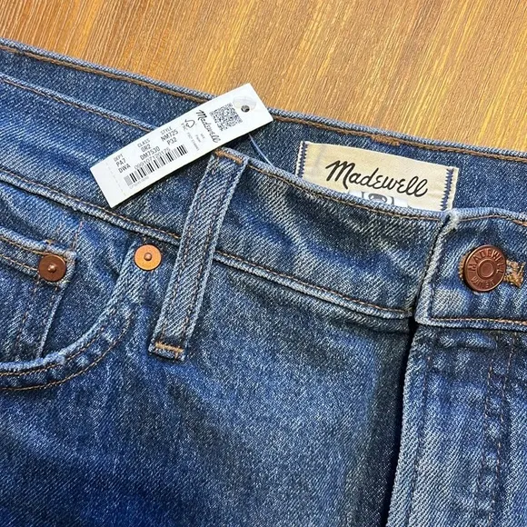 Madewell The Petite Perfect Vintage 90s Jean