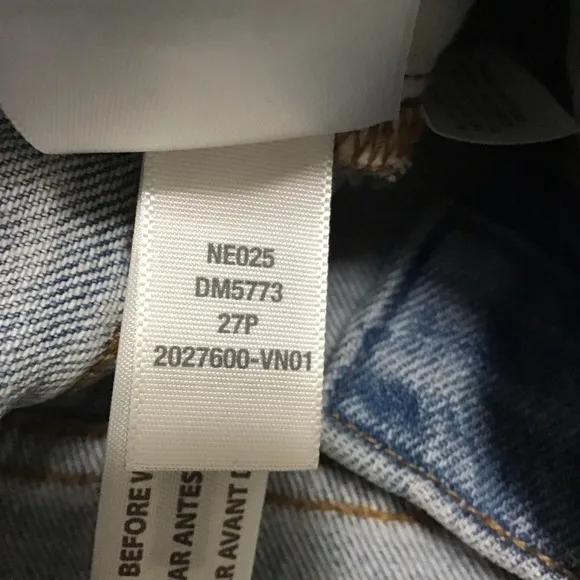Madewell The Petite Perfect Vintage Jean in Coney Wash: Destroyed Edition.
