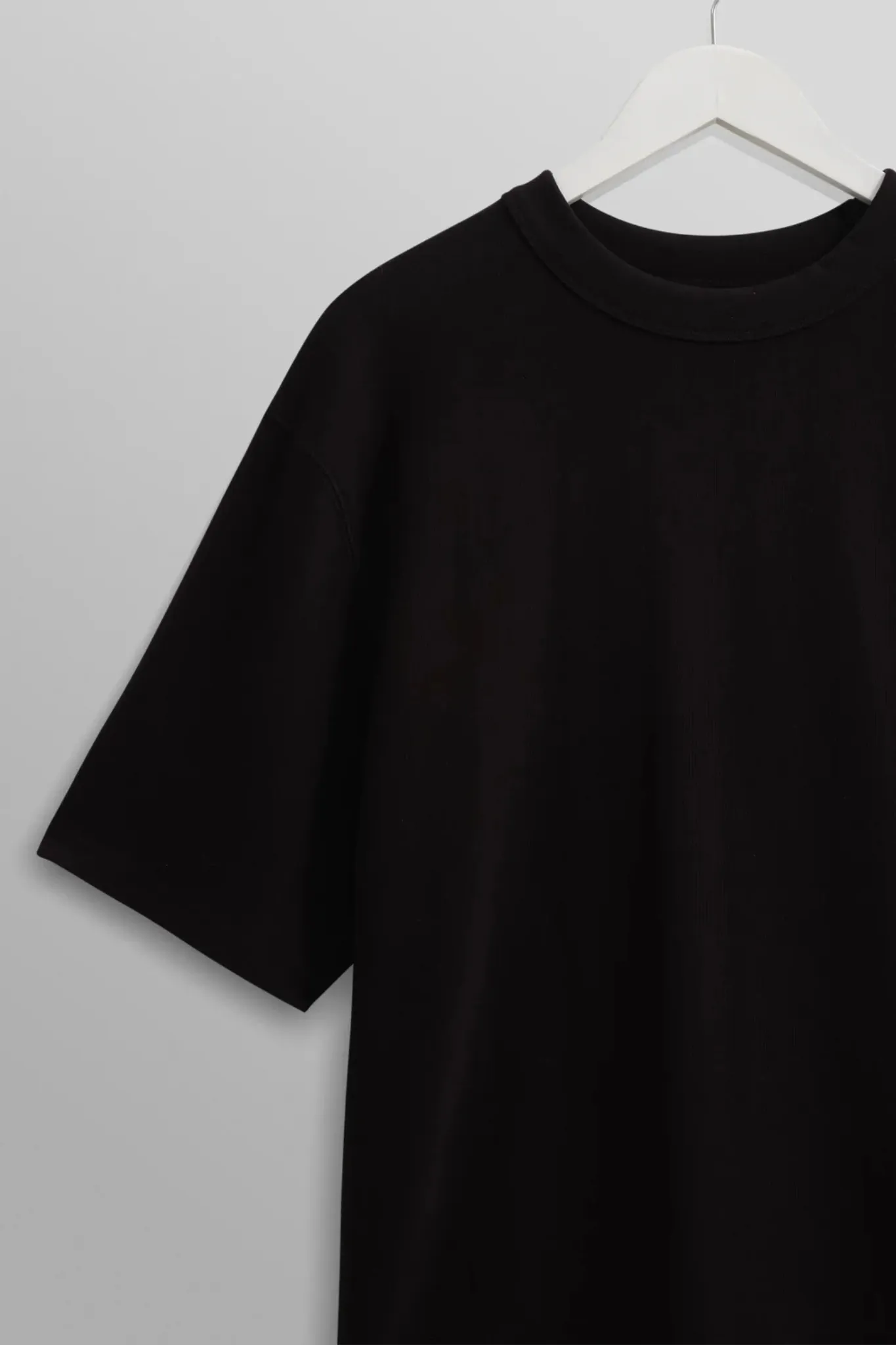 MILTON SS T-SHIRT - BLACK