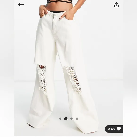 missguided bum cutout boyfriend jeans in white via asos