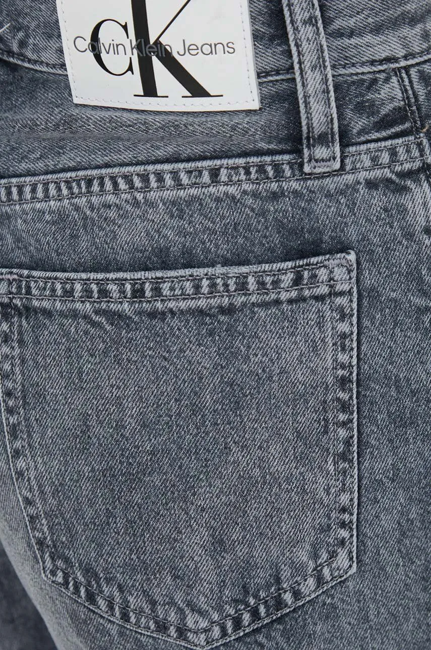 Mom Jean